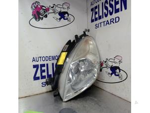 Used Headlight, left Citroen Xsara Picasso (CH) 1.8 16V Price € 47,25 Margin scheme offered by Zelissen V.O.F. autodemontage