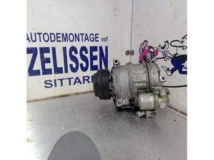 Air conditioning pump from a BMW X3 (E83) 2.5 24V 2005