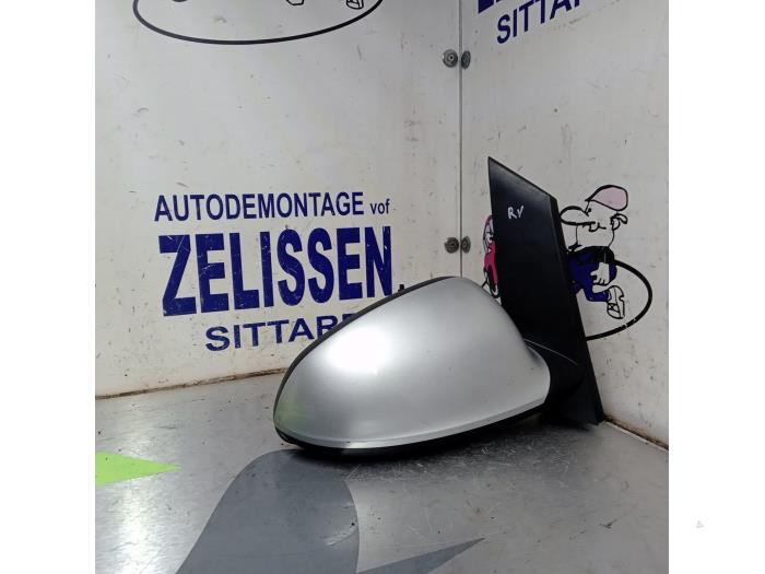 Wing mirror, right from a Opel Astra J (PC6/PD6/PE6/PF6) 1.6 16V 2013