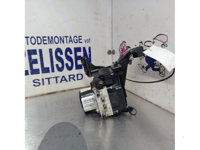 Pompa ABS z Opel Astra J (PC6/PD6/PE6/PF6) 1.6 16V 2013