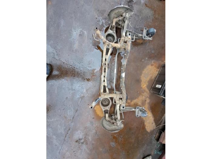 Gebrauchte Hinterachse Vorderradantrieb Volkswagen Golf V (1K1) 1.4 16V Preis € 157,50 Margenregelung angeboten von Zelissen V.O.F. autodemontage