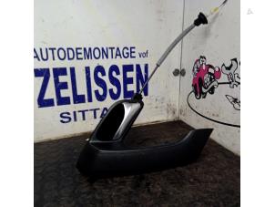 Used Rear door handle 4-door, right Volkswagen Polo IV (9N1/2/3) 1.4 16V Price € 21,00 Margin scheme offered by Zelissen V.O.F. autodemontage