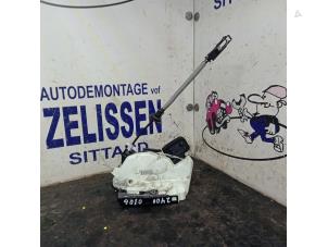 Used Rear door lock mechanism 4-door, left Volkswagen Polo V (6R) 1.2 TDI 12V BlueMotion Price € 47,25 Margin scheme offered by Zelissen V.O.F. autodemontage