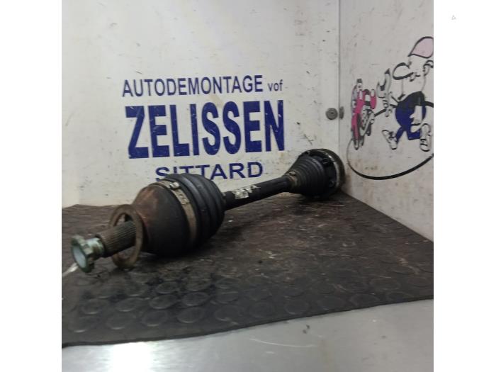 Arbre de transmission avant gauche d'un Volkswagen Polo V (6R) 1.2 TDI 12V BlueMotion 2012