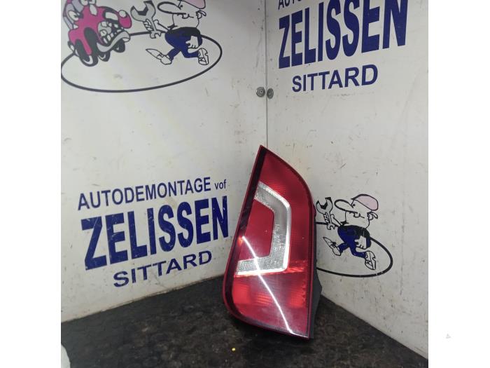 Begagnade Baklykta, vänster Volkswagen Up! (121) 1.0 12V 75 Pris € 52,50 Marginaltabell erbjuds av Zelissen V.O.F. autodemontage