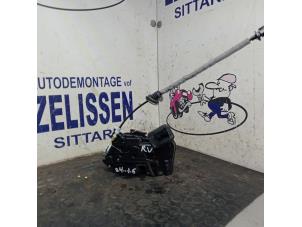 Usagé Serrure portière mécanique 4portes avant droite Volkswagen Polo V (6R) 1.2 TDI 12V BlueMotion Prix € 42,00 Règlement à la marge proposé par Zelissen V.O.F. autodemontage