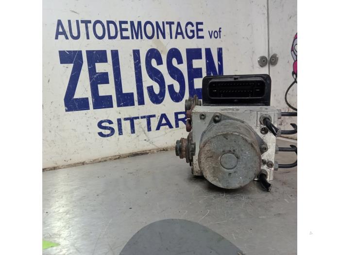 Begagnade ABS-pump Volkswagen Up! (121) 1.0 12V 75 Pris € 173,25 Marginaltabell erbjuds av Zelissen V.O.F. autodemontage