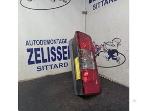 Używane Tylne swiatlo pozycyjne prawe Opel Combo (Corsa C) 1.7 DI 16V Cena € 26,25 Procedura marży oferowane przez Zelissen V.O.F. autodemontage