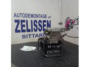 Used Engine mount Citroen C4 Coupé (LA) 1.6 16V Price € 31,50 Margin scheme offered by Zelissen V.O.F. autodemontage