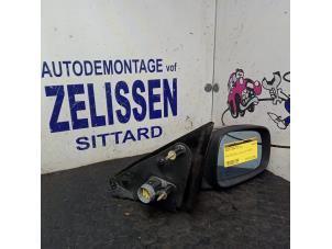 Używane Lusterko zewnetrzne prawe Renault Laguna II (BG) 2.0 16V Turbo Cena na żądanie oferowane przez Zelissen V.O.F. autodemontage