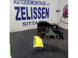 Gebrauchte Türschlossmechanik 4-türig rechts hinten BMW X3 (E83) 2.0d 16V Preis € 47,25 Margenregelung angeboten von Zelissen V.O.F. autodemontage