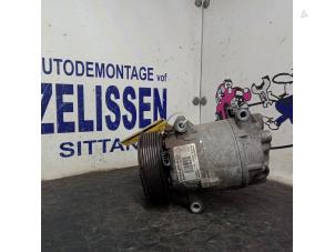 Używane Pompa klimatyzacji Renault Scénic II (JM) 1.6 16V Cena € 141,75 Procedura marży oferowane przez Zelissen V.O.F. autodemontage