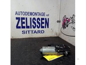 Używane Silnik szyberdachu BMW X3 (E83) 2.0d 16V Cena € 78,75 Procedura marży oferowane przez Zelissen V.O.F. autodemontage