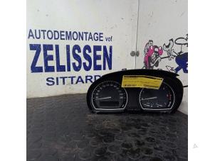 Używane Tablica rozdzielcza BMW X3 (E83) 2.0d 16V Cena € 131,25 Procedura marży oferowane przez Zelissen V.O.F. autodemontage