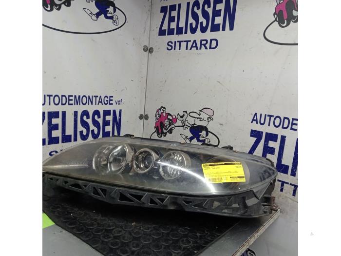 Używane Reflektor lewy Mazda 6 Sportbreak (GY19/89) 2.0i 16V Cena € 78,75 Procedura marży oferowane przez Zelissen V.O.F. autodemontage
