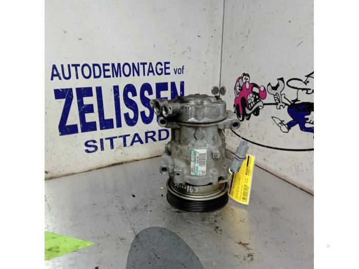 Używane Pompa klimatyzacji Renault Modus/Grand Modus (JP) 1.2 16V Quickshift Cena € 89,25 Procedura marży oferowane przez Zelissen V.O.F. autodemontage