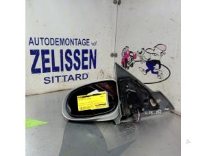 Usagé Rétroviseur gauche Mercedes CLK (W208) 2.0 200 16V Prix € 47,25 Règlement à la marge proposé par Zelissen V.O.F. autodemontage