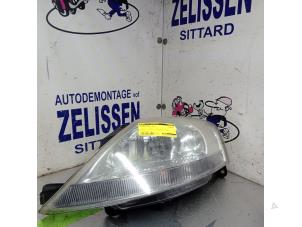 Used Headlight, left Citroen C3 (FC/FL/FT) 1.6 16V Price € 36,75 Margin scheme offered by Zelissen V.O.F. autodemontage