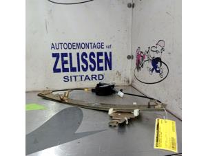 Used Rear door window mechanism 4-door, left Opel Frontera (6B) 2.2i 16V Price on request offered by Zelissen V.O.F. autodemontage