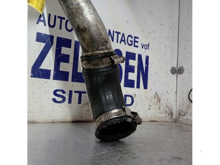 Turbo hose from a Volkswagen Scirocco (137/13AD) 1.4 TSI 160 16V 2009