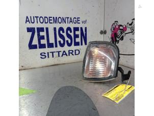 Usagé Optique avant secondaire droit Suzuki Baleno (GC/GD) 1.6 16V Prix € 15,75 Règlement à la marge proposé par Zelissen V.O.F. autodemontage