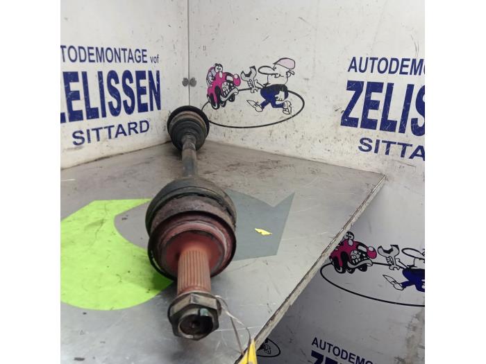 Gebrauchte Antriebswelle links vorne Mercedes Vito (639.6) 2.2 109 CDI 16V Preis € 63,00 Margenregelung angeboten von Zelissen V.O.F. autodemontage