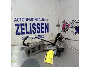 Gebrauchte Elektrisches Fenster Schalter Audi A6 Avant (C6) 2.0 TDI 16V Preis € 42,00 Margenregelung angeboten von Zelissen V.O.F. autodemontage
