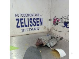 Używane Rozrusznik Opel Zafira (M75) 1.6 16V Cena € 36,75 Procedura marży oferowane przez Zelissen V.O.F. autodemontage