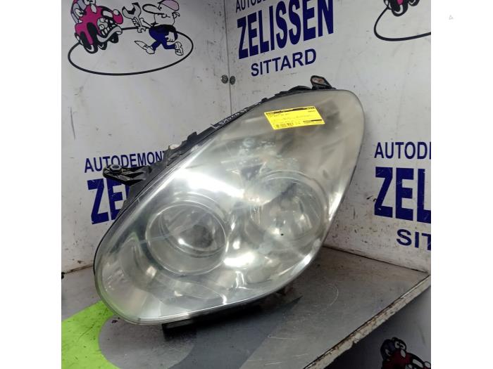 Używane Reflektor lewy Fiat Doblo Cargo (263) 1.3 MJ 16V Euro 4 Cena € 84,00 Procedura marży oferowane przez Zelissen V.O.F. autodemontage