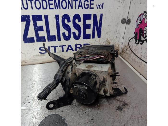 Usagé Pompe ABS Mazda 2 (NB/NC/ND/NE) 1.4 16V Prix € 78,75 Règlement à la marge proposé par Zelissen V.O.F. autodemontage