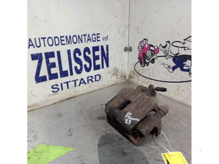 Gebrauchte Bremszange links vorne Toyota Corolla (E11) 1.3 16V Preis € 26,25 Margenregelung angeboten von Zelissen V.O.F. autodemontage