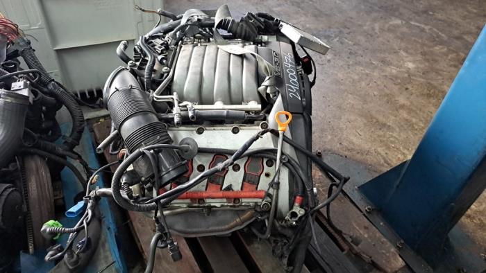 Używane Silnik Audi A4 Cabriolet (B6) 3.0 V6 30V Quattro Cena € 1.950,00 Procedura marży oferowane przez Zelissen V.O.F. autodemontage