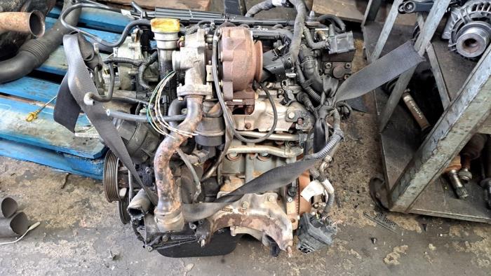 Usados Motor Fiat Doblo Cargo (263) 1.3 MJ 16V DPF Euro 5 Precio € 1.750,00 Norma de margen ofrecido por Zelissen V.O.F. autodemontage