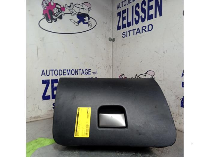 Begagnade Handskfack Alfa Romeo MiTo (955) 1.3 JTDm 16V Eco Pris € 42,00 Marginaltabell erbjuds av Zelissen V.O.F. autodemontage