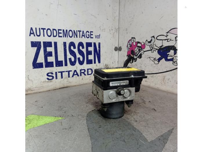 Używane Pompa ABS Alfa Romeo MiTo (955) 1.3 JTDm 16V Eco Cena € 152,25 Procedura marży oferowane przez Zelissen V.O.F. autodemontage