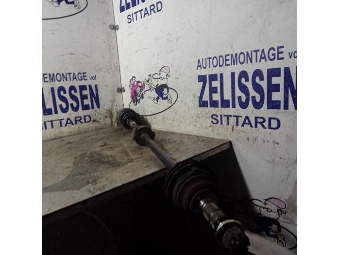 Gebrauchte Antriebswelle rechts vorne Opel Astra G (F08/48) 1.6 Preis € 31,50 Margenregelung angeboten von Zelissen V.O.F. autodemontage