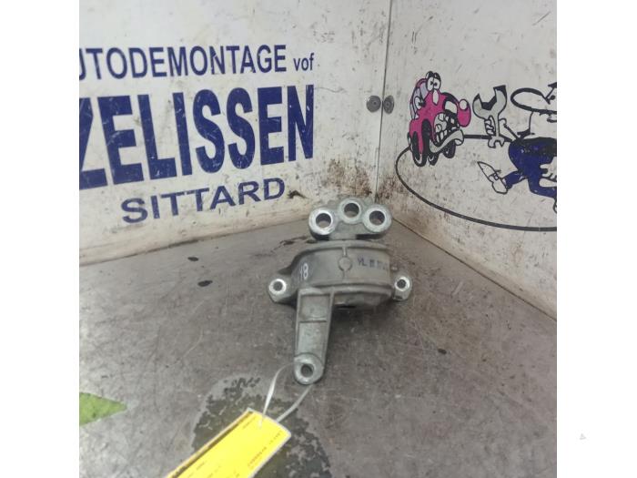 Gebrauchte Motorlager Opel Astra G (F08/48) 1.6 Preis € 31,50 Margenregelung angeboten von Zelissen V.O.F. autodemontage