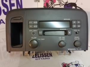 Used Radio/cassette player Volvo S80 (TR/TS) 2.4 SE 20V 170 Price on request offered by Zelissen V.O.F. autodemontage