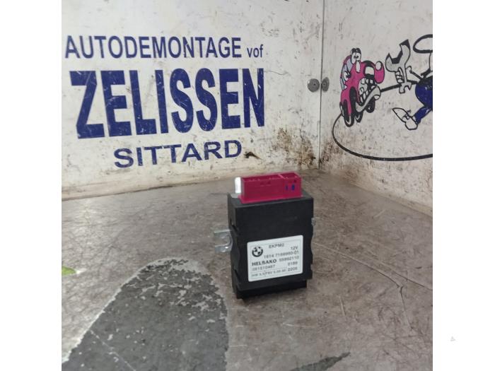 Używane Modul (rózne) BMW 5 serie (E60) 530i 24V Cena € 36,75 Procedura marży oferowane przez Zelissen V.O.F. autodemontage