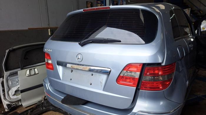 Heckklappe van een Mercedes-Benz B (W245) 2.0 B-200 16V 2006