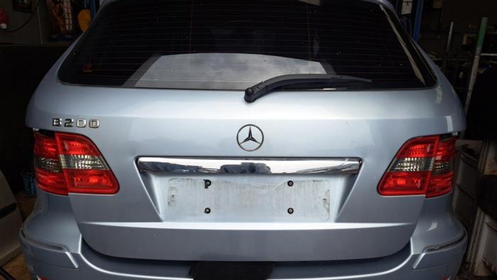 Heckklappe van een Mercedes-Benz B (W245) 2.0 B-200 16V 2006