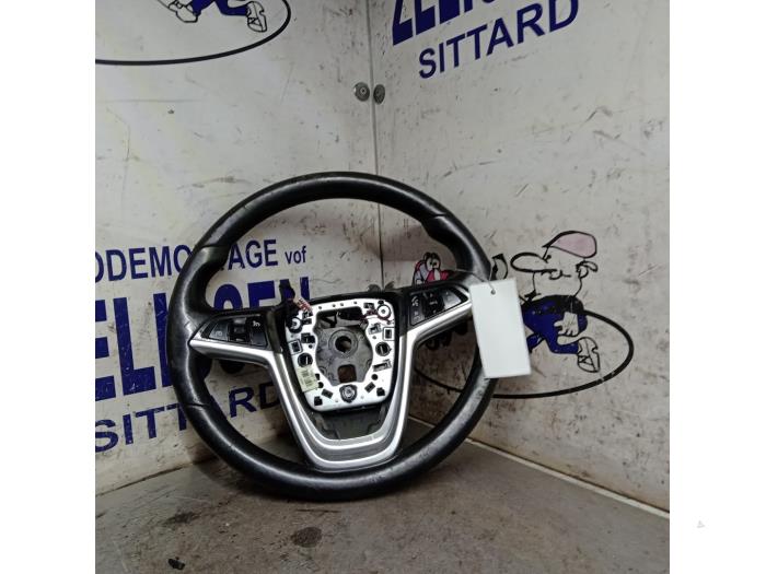 Używane Kierownica Opel Insignia Sports Tourer 1.6 Turbo 16V Ecotec Cena € 78,75 Procedura marży oferowane przez Zelissen V.O.F. autodemontage