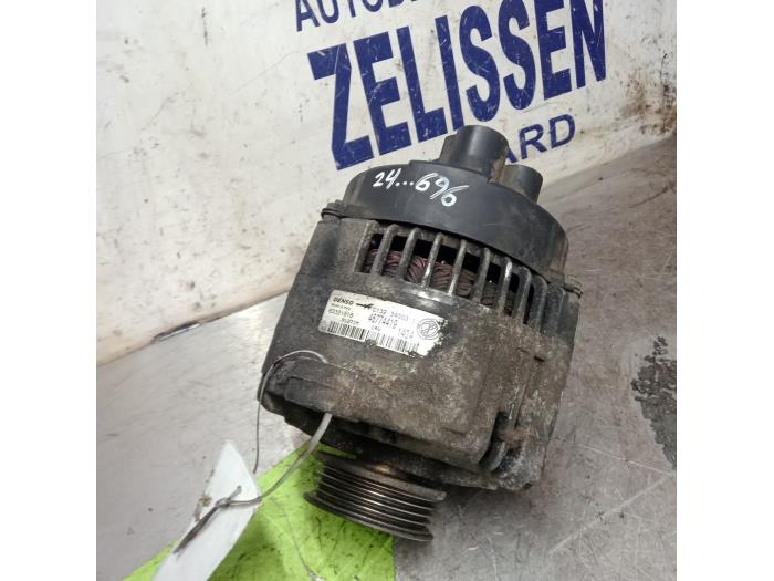 Used Dynamo Fiat Stilo (192A/B) 2.4 20V Abarth 3-Drs. Price € 31,50 Margin scheme offered by Zelissen V.O.F. autodemontage