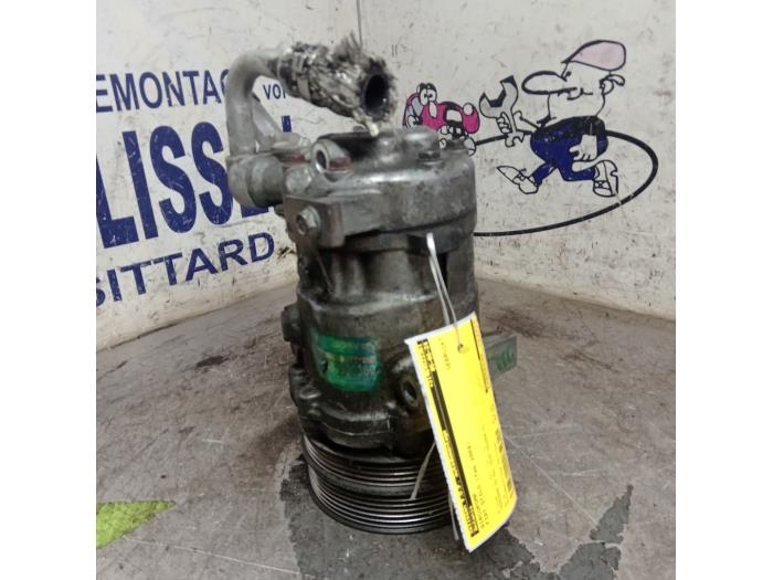 Usagé Compresseur de clim Fiat Stilo (192A/B) 2.4 20V Abarth 3-Drs. Prix € 52,50 Règlement à la marge proposé par Zelissen V.O.F. autodemontage
