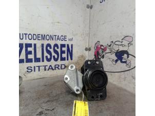 Usados Soporte de motor Citroen Berlingo Cinqspace, Multispace 1.6 BlueHDI 75 Precio € 31,50 Norma de margen ofrecido por Zelissen V.O.F. autodemontage