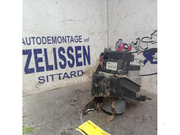 Begagnade ABS-pump Ford Transit 2.0 TDCi 16V 260S Pris € 99,75 Marginaltabell erbjuds av Zelissen V.O.F. autodemontage
