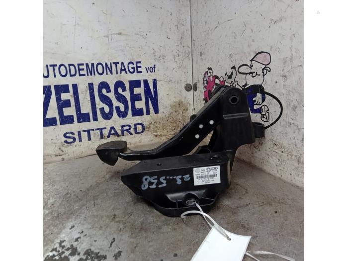 Begagnade Bromspedal Seat Ibiza IV SC (6J1) Pris € 31,50 Marginaltabell erbjuds av Zelissen V.O.F. autodemontage