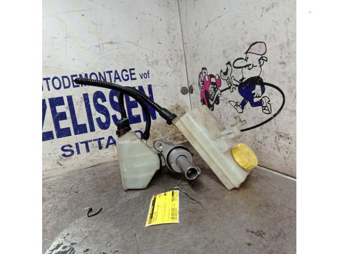 Gebrauchte Hauptbremszylinder Citroen Berlingo 1.6 Hdi 75 16V Phase 1 Preis € 31,50 Margenregelung angeboten von Zelissen V.O.F. autodemontage