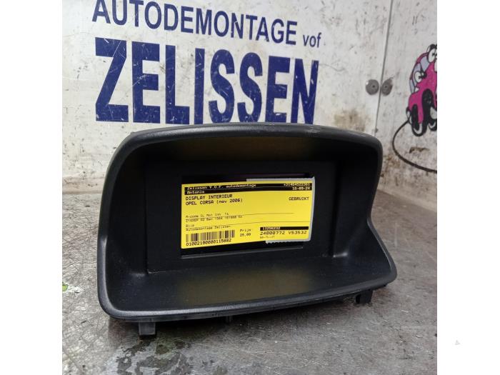 Begagnade Innerdisplay Opel Corsa D 1.4 16V Twinport Pris € 26,25 Marginaltabell erbjuds av Zelissen V.O.F. autodemontage