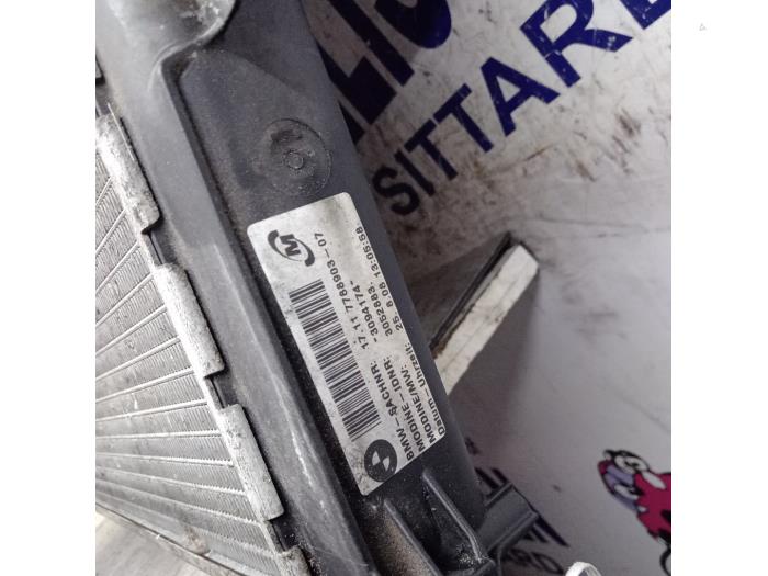 Używane Chlodnica BMW 1 serie (E87/87N) 118d 16V Cena € 52,50 Procedura marży oferowane przez Zelissen V.O.F. autodemontage